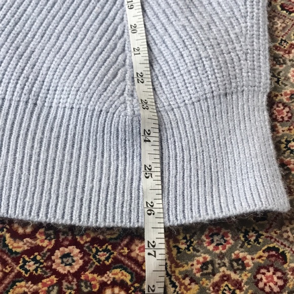 all : row light blue sweater in very good used condition. 🍀 - Picture 9 of 9